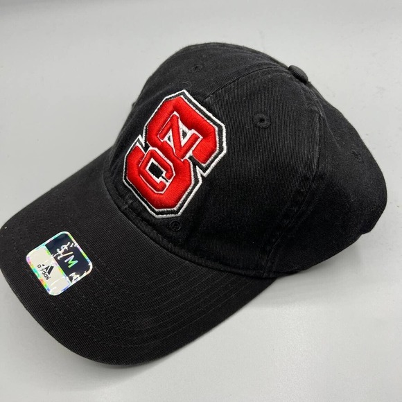 NC State Wolfpack NCAA Hat Adidas Small-Medium Stretch Fitted Cap‎ Black New Men - Picture 2 of 7